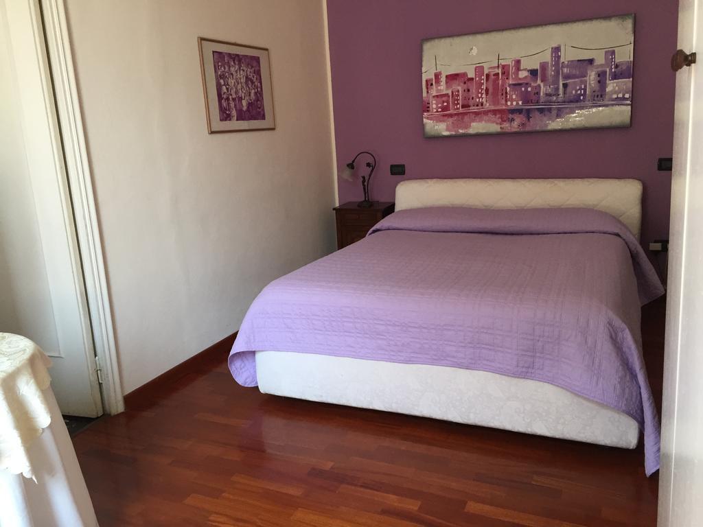 Il Giardino Nascosto Bed and Breakfast Busto Arsizio Δωμάτιο φωτογραφία