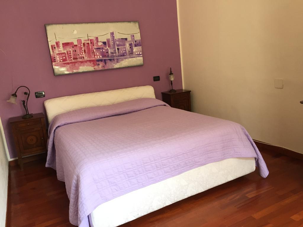 Il Giardino Nascosto Bed and Breakfast Busto Arsizio Δωμάτιο φωτογραφία