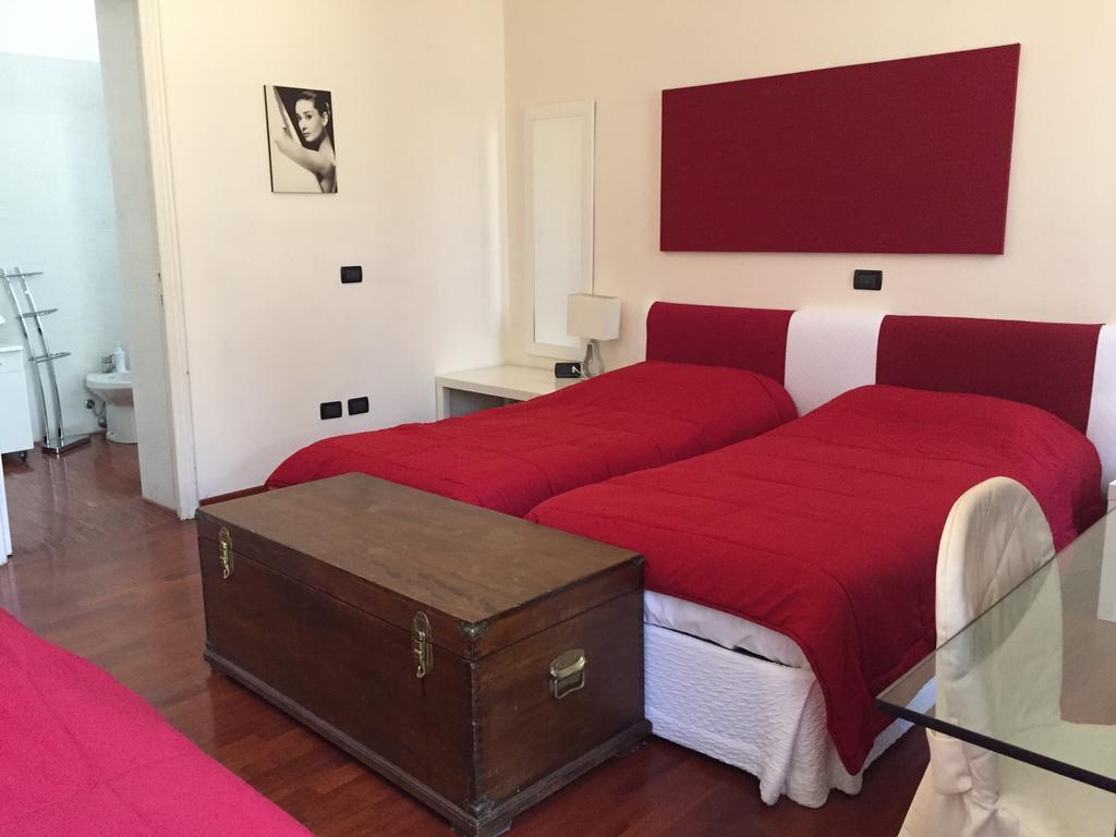 Il Giardino Nascosto Bed and Breakfast Busto Arsizio Δωμάτιο φωτογραφία